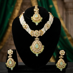 Heritage Kundan & Emerald Bridal Set.